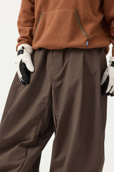 Pantalones de nieve holgados con cordón para hombre en color café